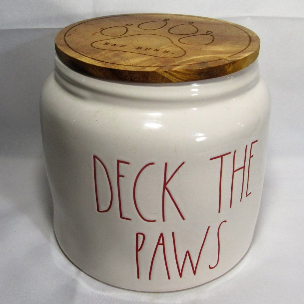 RAE DUNN TREAT JAR CANNISTER + WOODEN LID
